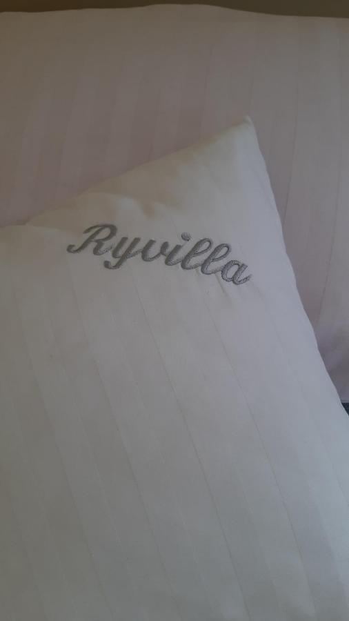 "Ryvilla" Gabon ภายนอก รูปภาพ